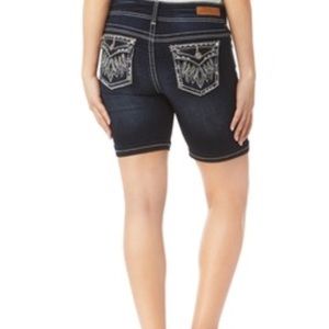 Wallflower luscious curvy jean shorts with bling